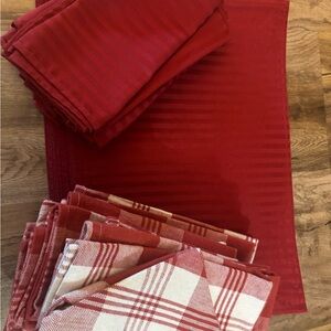 Red Table Linens Set